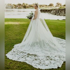 Martina Liana Wedding Veil